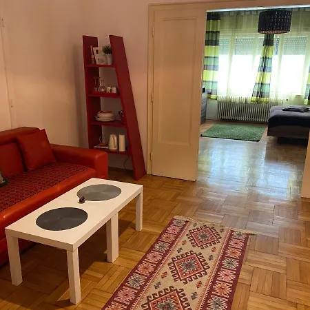 & And Center Apartment