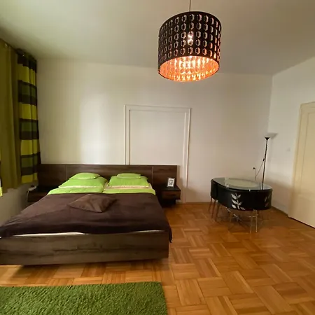 & And Center Apartment