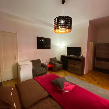 Apartment & And Center *