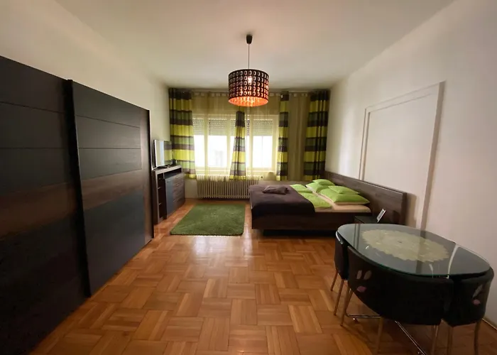 Apartmán & And Center *
