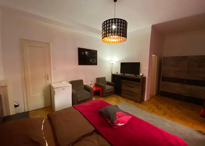 Apartmán & And Center *