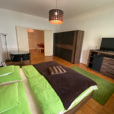 & And Center Apartament Budapeszt