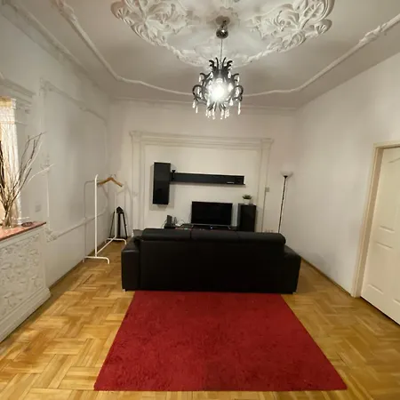 & And Center Apartament